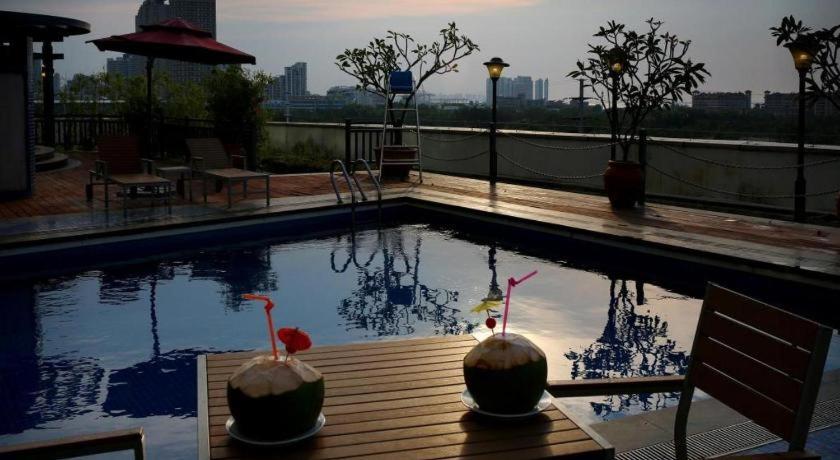 Baohua Harbour View Hotel Хайкоу Экстерьер фото
